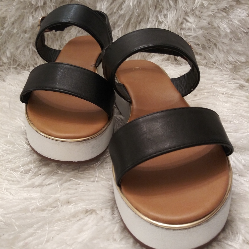 BETANI SANDALS